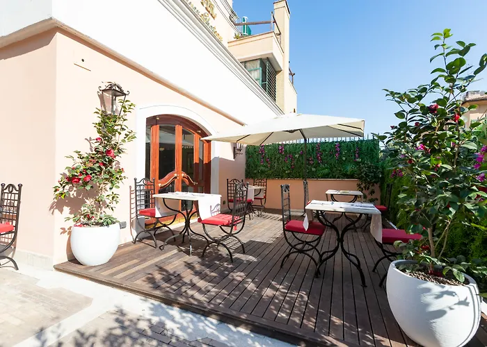 River Chateau Otel 4*