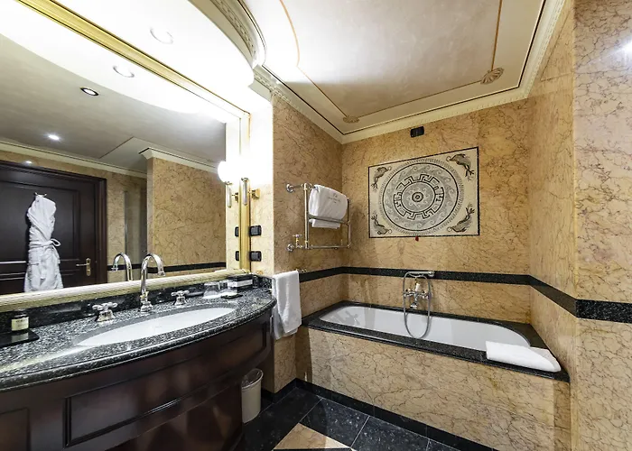 River Chateau Otel Roma