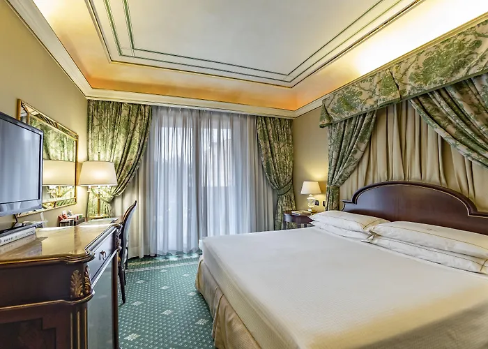 River Chateau Hotel