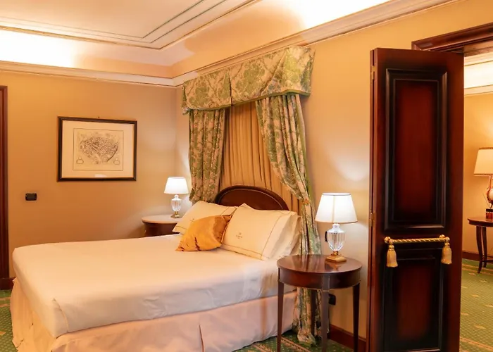 Hotel River Chateau 4*
