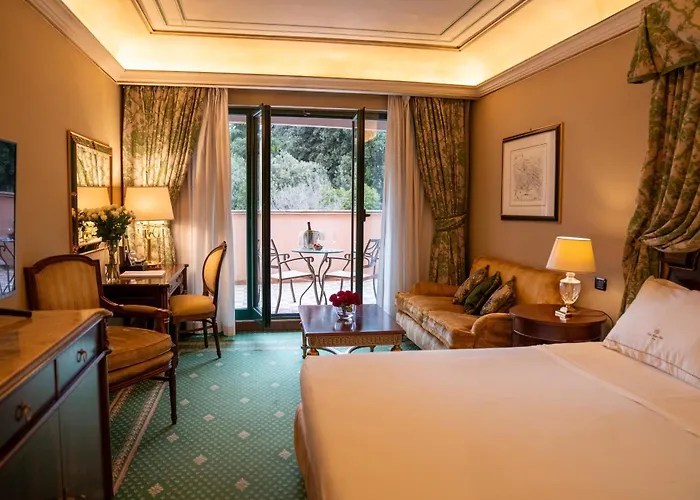 River Chateau Hotel 4*